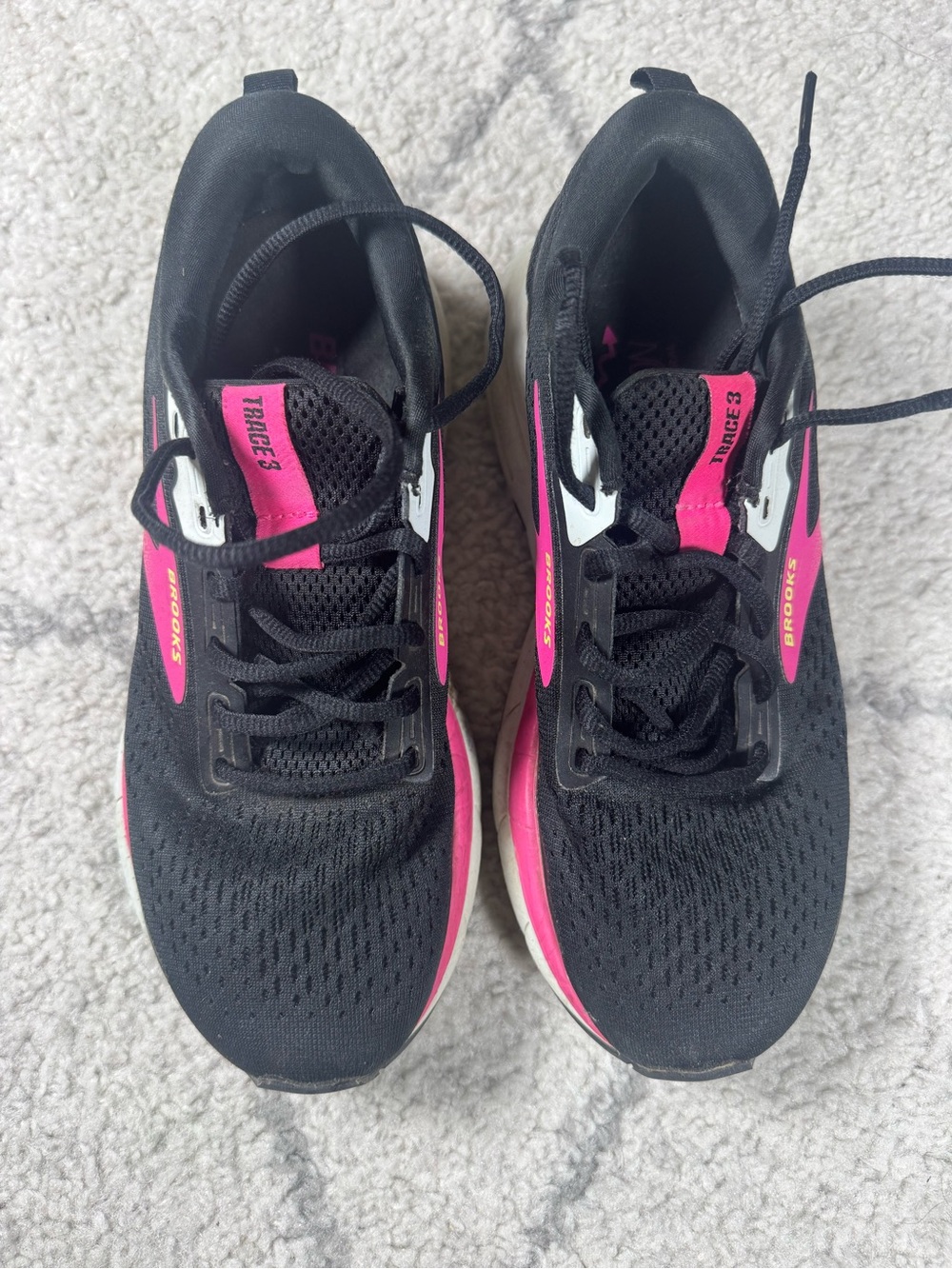 Brooks Women's Track 3 Running Shoes - Black & Pink